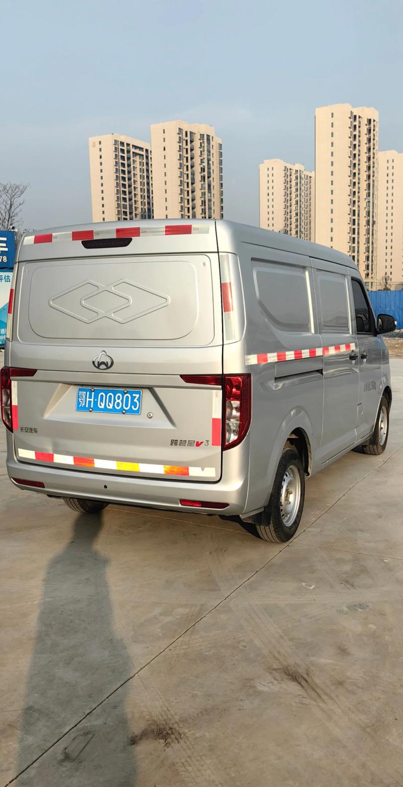 长安二代面包车(长安二代面包车油箱多少升)