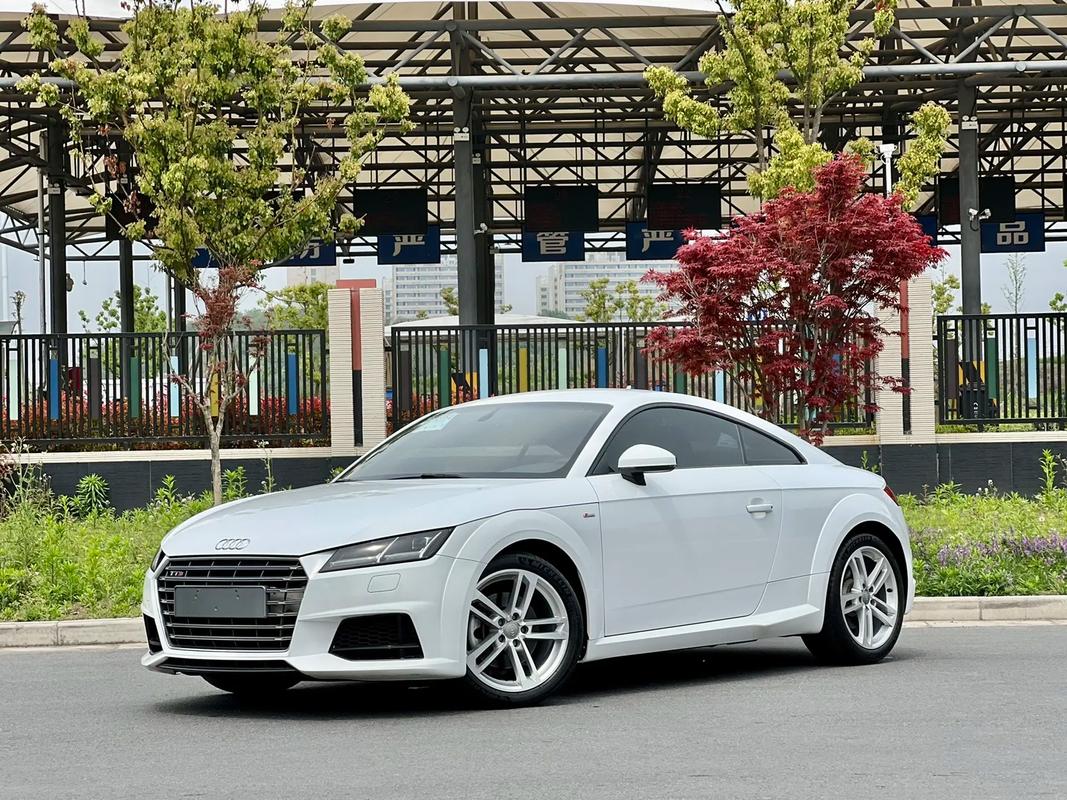 奥迪tt45tfsi／奥迪tt45tfsi多大排量