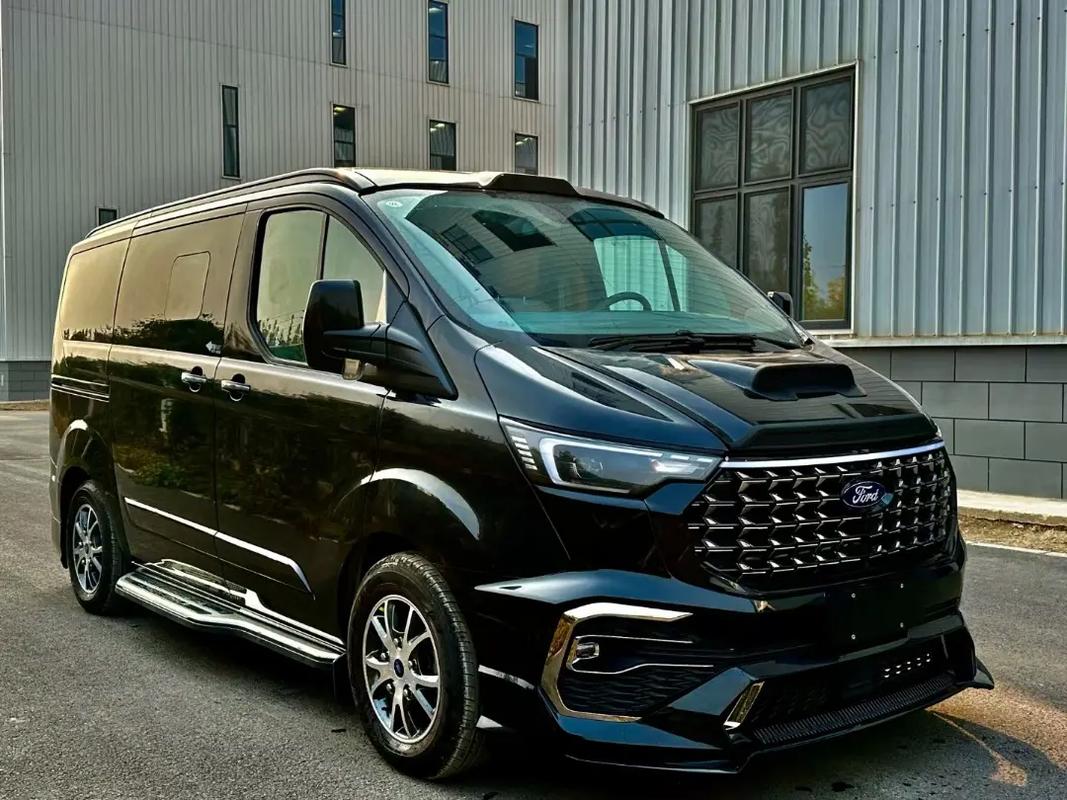 福特途睿欧2023新款价格及图片(福特途睿商务新款价格)