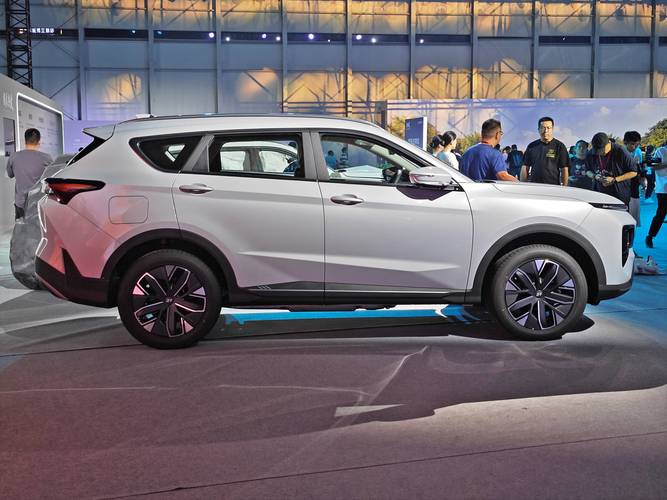 捷途七座suv车型图片/捷途七座suv车型图片三排座位