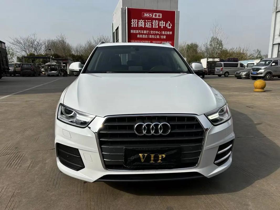 奥迪q317款图片／2017款奥迪q3时尚版配置