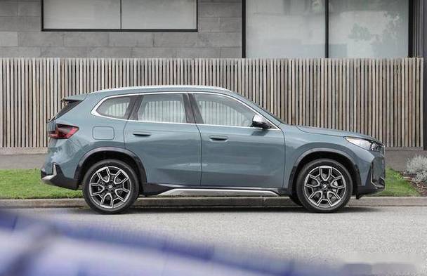 宝马x1运动版／宝马x1运动版价格及图片