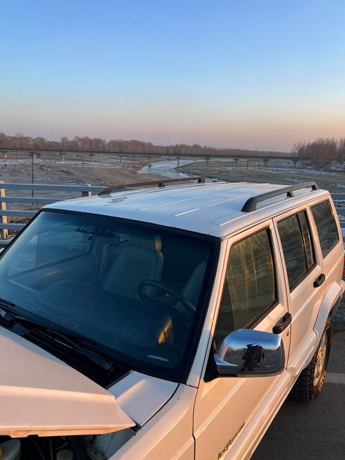 切诺基2500参数配置 切诺基250024排量