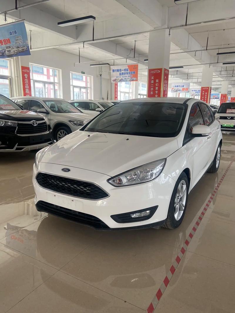 2017福特福克斯两厢报价及图片／2017款福特福克斯价格