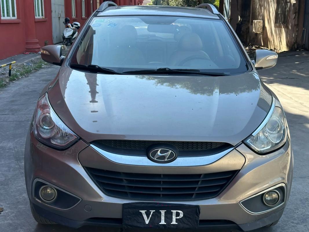 12年北京现代ix35(12年北京现代ix35开一段时间防冻液变少)