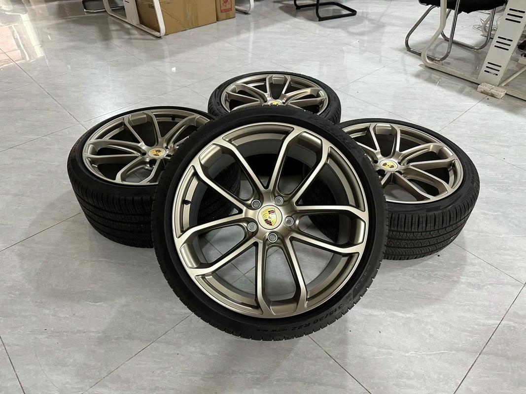 卡宴改装(卡宴改装轮毂轮圈)