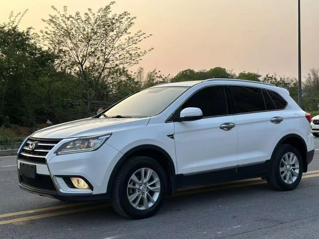 北汽幻速suv/北汽幻速s6