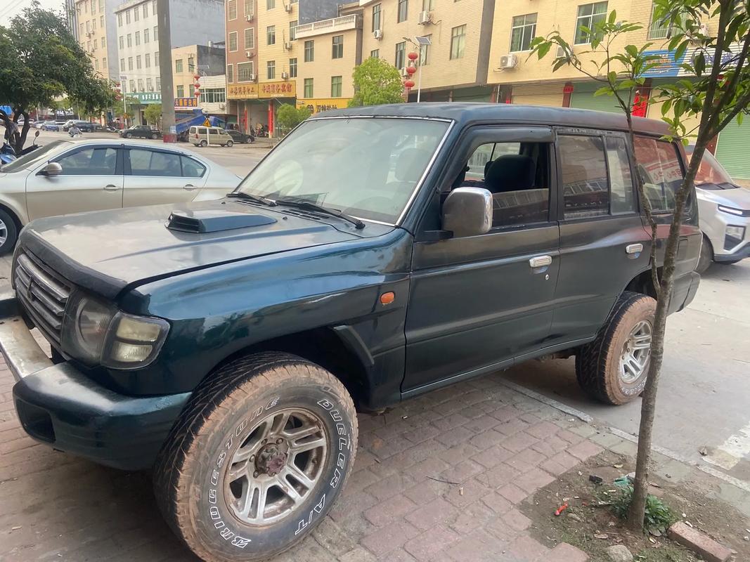 三菱柴油四驱越野车价格/三菱柴油四驱越野车价格多少