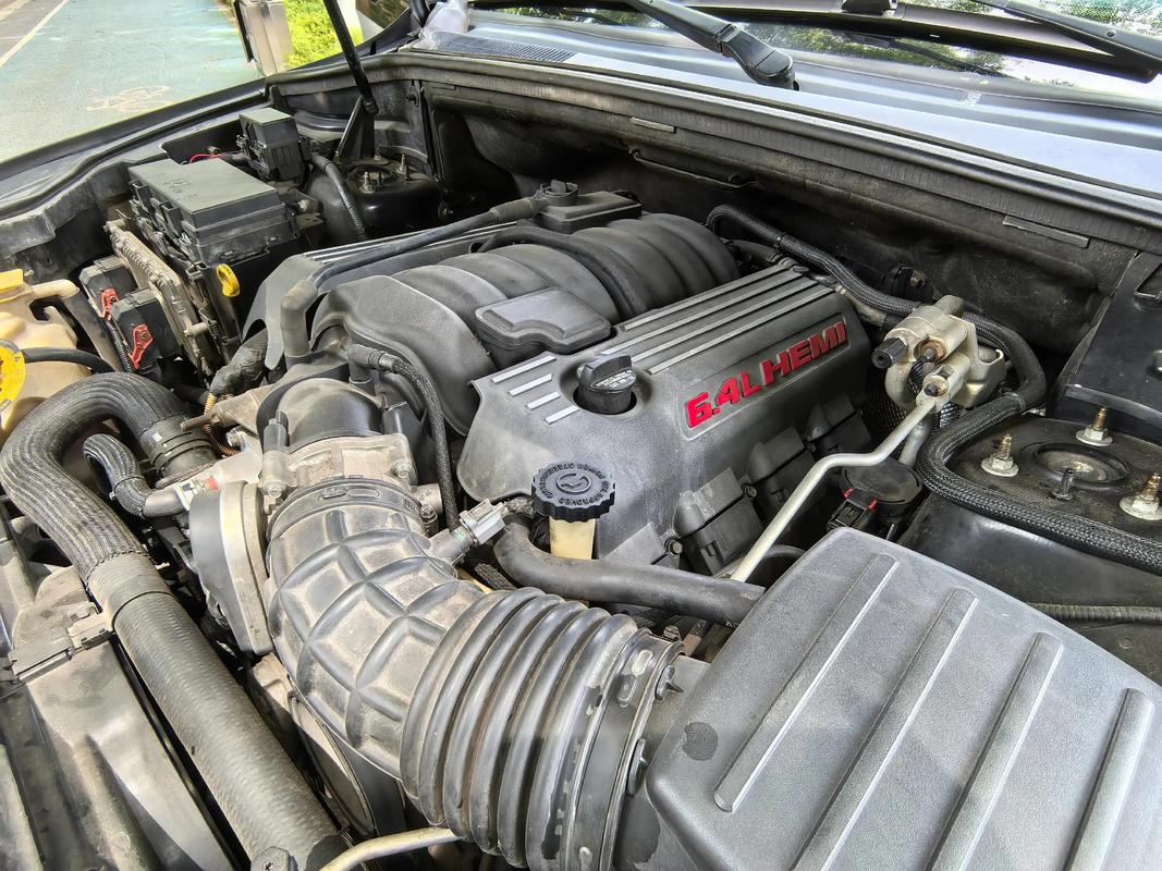 买大切诺基的10大忠告,大切和霸道一个档次吗