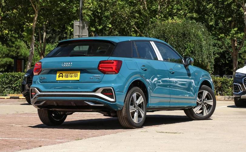 奥迪q2报价及图片2023款价格,奥迪q2报价2021款价格